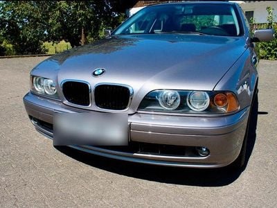 Second-hand BMW 520 136 CP (100 kW) 2000 Argintiu Berlinǎ