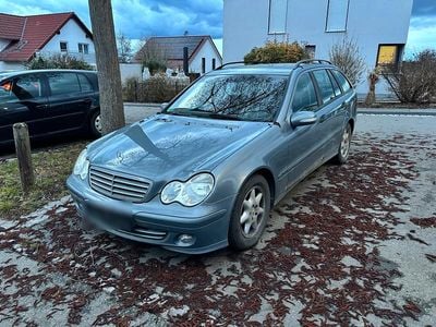 Gebraucht Mercedes C220 150 PS (110 kW) 2004 Kombi