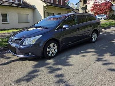 Gebraucht Toyota Avensis 126 PS (92 kW) 2011 Blau Kombi