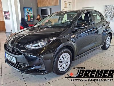 Usata Toyota Yaris Comfort 72 CV (52 kW) 2024 Nero Utilitaria