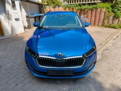 Gebraucht Skoda Octavia 200 PS (147 kW) 2022 Blau Kombi