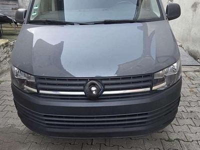 Gebraucht VW Transporter 102 PS (75 kW) 2016 Grau Van