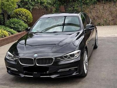 Usata BMW 320 Luxury Line 184 CV (135 kW) 2013 Nero Berlina