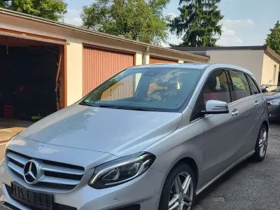 Gebraucht Mercedes B200 156 PS (114 kW) 2016 Grau Kleinwagen