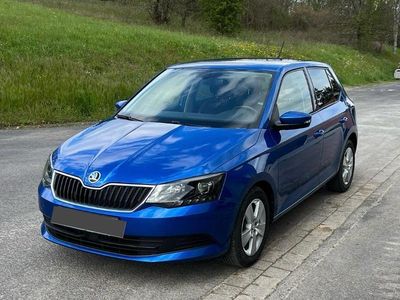 Gebraucht Skoda Fabia Ambition 95 PS (69 kW) 2017 Blau Limousine