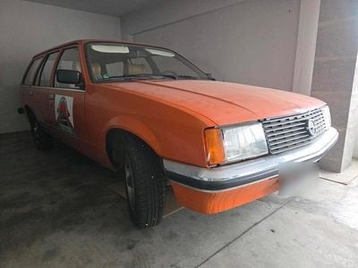 Usado Opel Rekord 2025 Laranja Carrinha