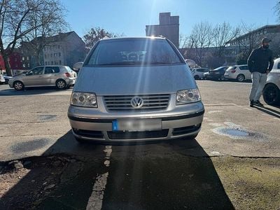 Gebraucht VW Sharan 140 PS (102 kW) 2009 Silber Van / Kleinbus