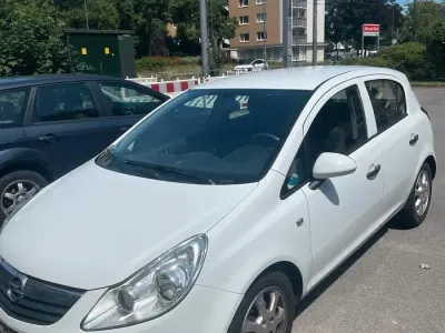 Gebraucht Opel Corsa 60 PS (44 kW) 2009 Weiß Kleinwagen