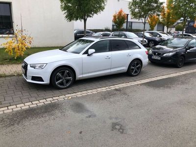 Gebraucht Audi A4 Ambiente 190 PS (139 kW) 2017 Weiß Kombi