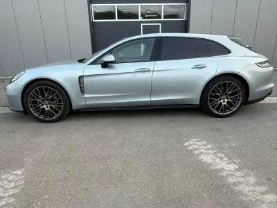 Occasion Porsche Panamera 4 Platinum Edition 330 PK (242 kW) 2022 Zilver Sedan