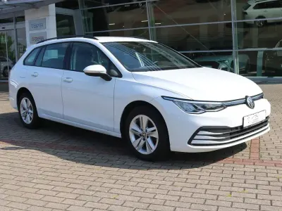 Gebraucht VW Golf VIII Life 116 PS (85 kW) 2022 Weiß Kombi