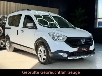 Gebraucht Dacia Dokker Stepway 90 PS (66 kW) 2016 Weiß Van / Kleinbus
