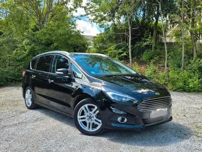 Gebraucht Ford S-MAX Titanium 150 PS (110 kW) 2016 Schwarz Van / Kleinbus
