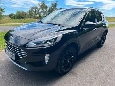 Gebraucht Ford Kuga Titanium 224 PS (164 kW) 2022 Schwarz SUV