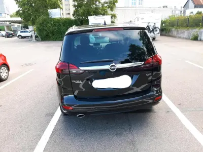 Gebraucht Opel Zafira 163 PS (119 kW) 2014 Schwarz Van / Kleinbus