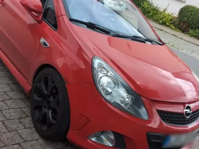 Usata Opel Astra OPC 192 CV (141 kW) 2007 Rosso Utilitaria
