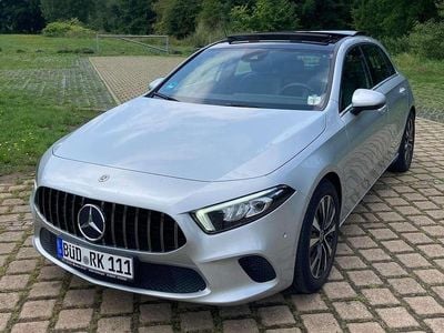 Gebraucht Mercedes A180 116 PS (85 kW) 2022 Silber Limousine