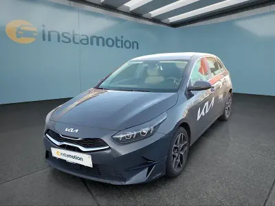 Gebraucht Kia Ceed 140 PS (102 kW) 2024 Grau Kleinwagen