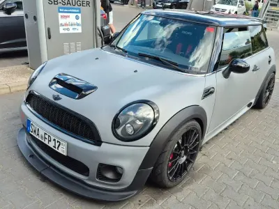 Gebraucht Mini John Cooper Works 271 PS (199 kW) 2009 Grau Kleinwagen