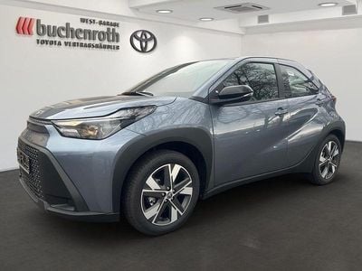 Neu Toyota Aygo X Active 116 PS (85 kW) 2026 Celestite grey SUV
