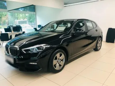 Gebraucht BMW 118 150 PS (110 kW) 2020 Schwarz Limousine