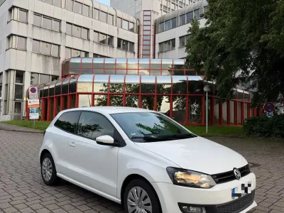 Gebraucht VW Polo Match 90 PS (66 kW) 2010 Weiß Kleinwagen