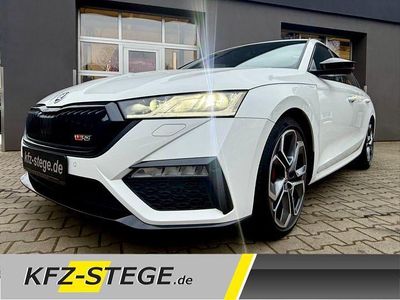 Weiß Gebraucht 2023 Skoda Octavia RS Kombi | 34.490 € (Fairer Preis)