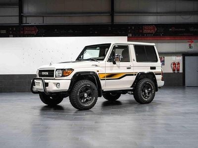 Weiß Gebraucht 2023 Toyota Land Cruiser SUV | 76.500 €