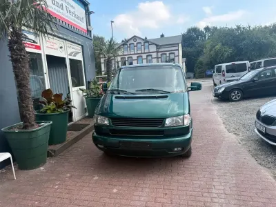 Gebraucht VW Multivan 102 PS (75 kW) 1996 Grün Van / Kleinbus