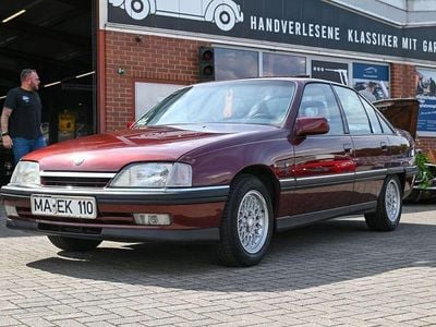 Rot Gebraucht 1991 Opel Omega Limousine | 7.990 €