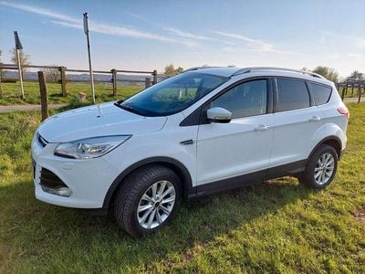 Begagnad Ford Kuga Titanium 179 HK (131 kW) 2016 Vit SUV