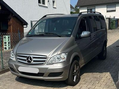 Silber Gebraucht 2011 Mercedes Viano Edition Van / Kleinbus | 19.999 € (Teuer)