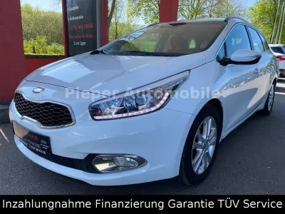 Gebraucht Kia Ceed Sportswagon Spirit 135 PS (99 kW) 2013 Weiß Kombi
