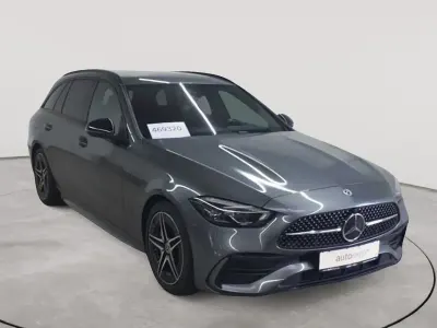 Gebraucht Mercedes C200 AMG line 163 PS (119 kW) 2023 Selenitgrau metallic Kombi