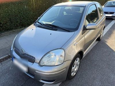 Gebraucht Toyota Yaris 87 PS (63 kW) 2006 Grau Kleinwagen