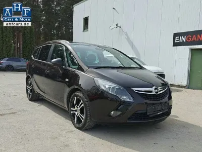 Gebraucht Opel Zafira Tourer Edition 136 PS (100 kW) 2015 Braun Van / Kleinbus