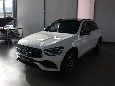 Weiß Gebraucht 2020 Mercedes GLC200 AMG SUV | 39.900 € (Fairer Preis)