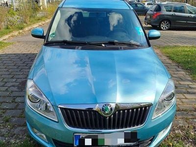 Second-hand Skoda Roomster 86 CP (63 kW) 2011 Albastru Monovolum