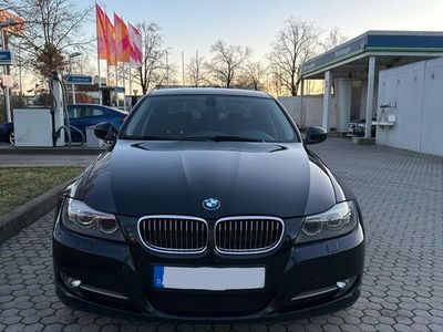 gebraucht BMW 325 i xDrive Edition Exclusive Edition Exclusive