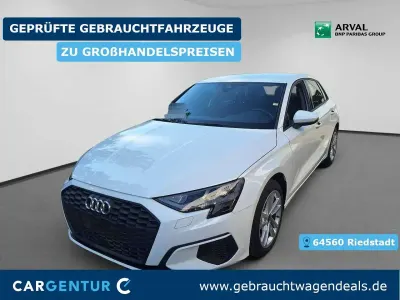 Gebraucht Audi A3 110 PS (80 kW) 2021 Weiß Limousine