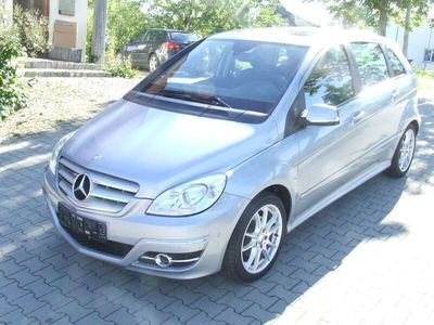 gebraucht Mercedes B200 B -Klasse B 200AHK,Leder,Navi,Panoramadach