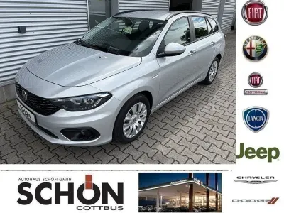 Gebraucht Fiat Tipo Easy 120 PS (88 kW) 2017 Silber Kombi