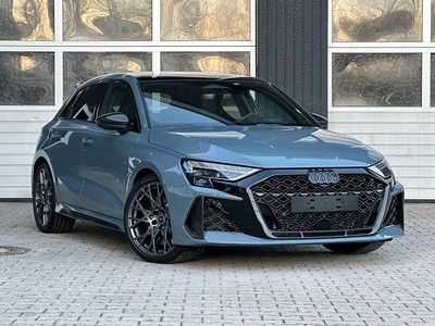 Neu Audi RS3 Sport 400 PS (294 kW) 2025 Grau Limousine