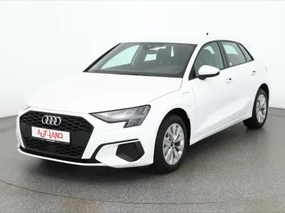 Gebraucht Audi A3 Sportback e-tron 204 PS (150 kW) 2022 Weiß Kleinwagen