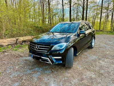 Second-hand Mercedes ML350 Sport 258 CP (189 kW) 2013 Negru SUV