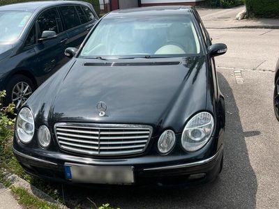 Mercedes E240