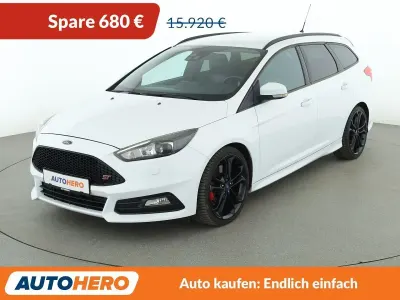 Gebraucht Ford Focus ST 250 PS (183 kW) 2016 Frozen white Kombi