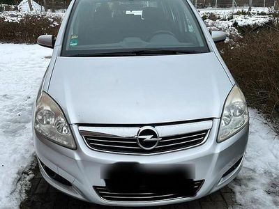 Silber Gebraucht 2008 Opel Zafira Van / Kleinbus | 4.000 € (Teuer)