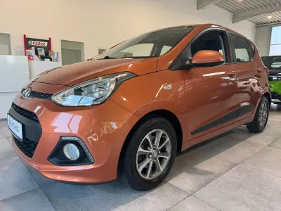Gebraucht Hyundai i10 Intro Edition 67 PS (49 kW) 2014 Orange Kleinwagen