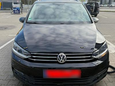 Gebraucht VW Touran 150 PS (110 kW) 2017 Schwarz Van / Kleinbus